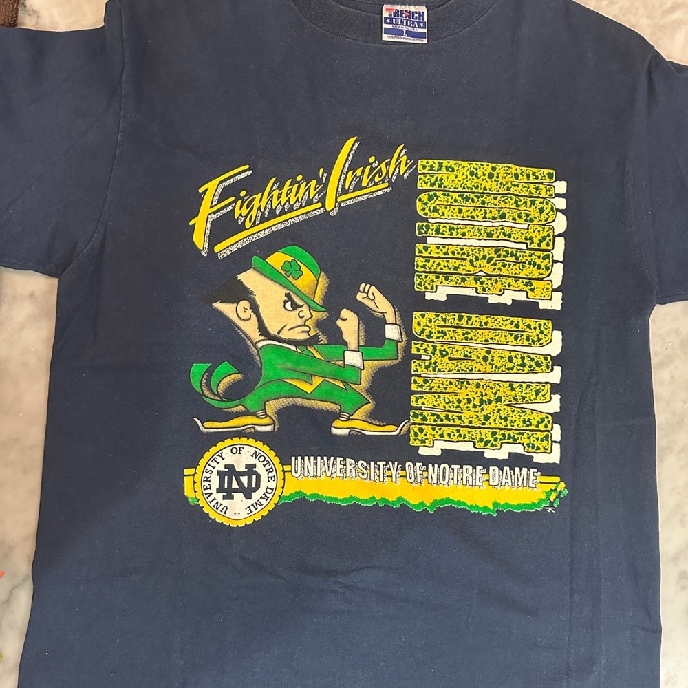 Vintage Notre Dame Fighting Irish Tee Trench Mfg USA 90s Single Stitch L